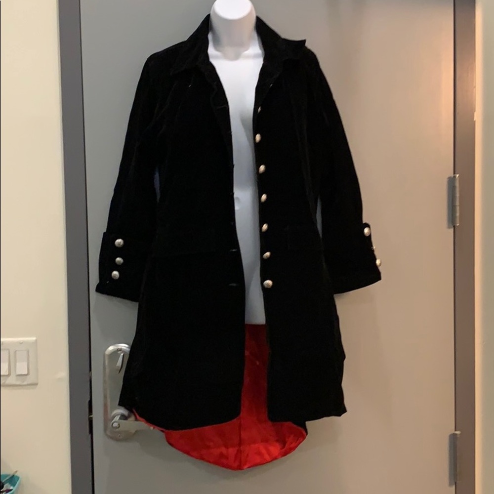 ⭐️⭐️ 2/$10 ⭐️⭐️ Velvet pirate coat costume